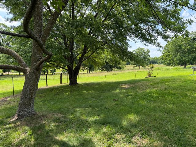 61850 E 288 Road, Grove, OK 74344