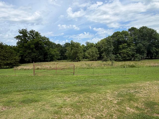 61850 E 288 Road, Grove, OK 74344