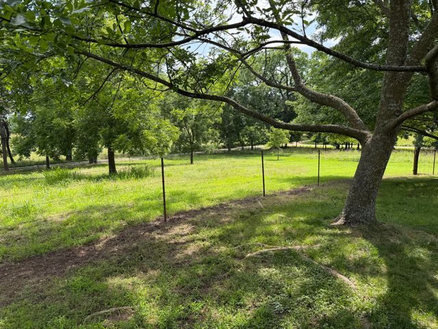 61850 E 288 Road, Grove, OK 74344