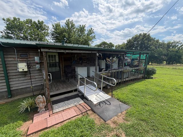 61850 E 288 Road, Grove, OK 74344