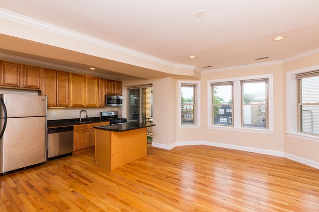 3510 W Cortland Street 4S, Chicago, IL 60647