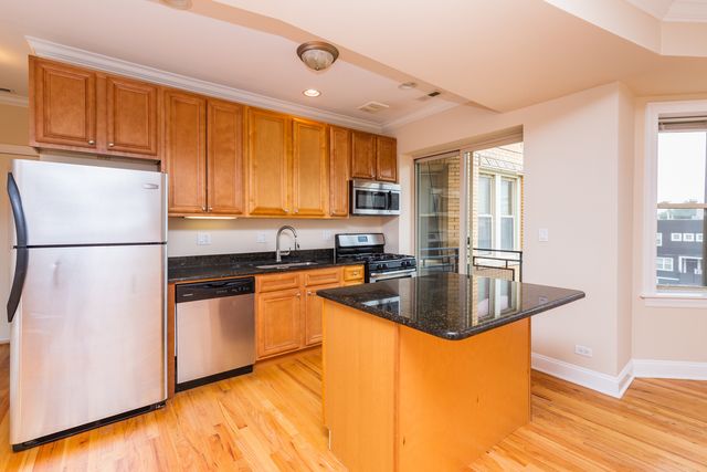 3510 W Cortland Street 4S, Chicago, IL 60647