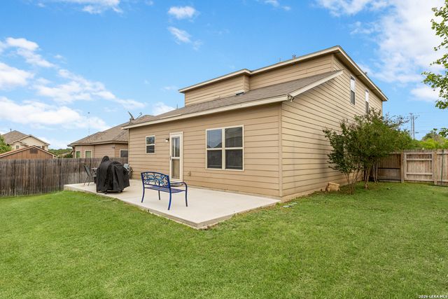 617 COMMUNITY DR, New Braunfels, TX 78132