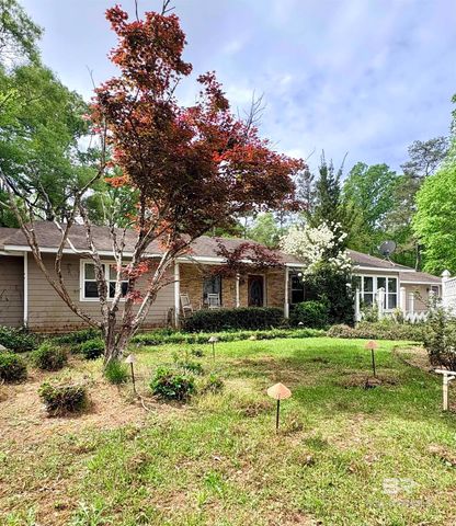 1018 Ted Bates Road, Evergreen, AL 36401