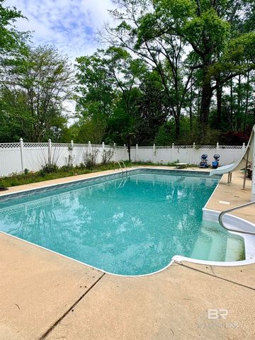 1018 Ted Bates Road, Evergreen, AL 36401