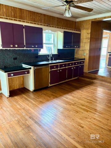 1018 Ted Bates Road, Evergreen, AL 36401