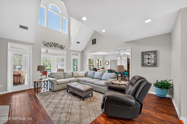 1045 CEDAR BAY Road, Jacksonville, FL 32218