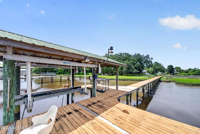 1045 CEDAR BAY Road, Jacksonville, FL 32218