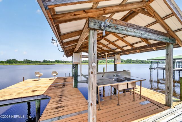 1045 CEDAR BAY Road, Jacksonville, FL 32218