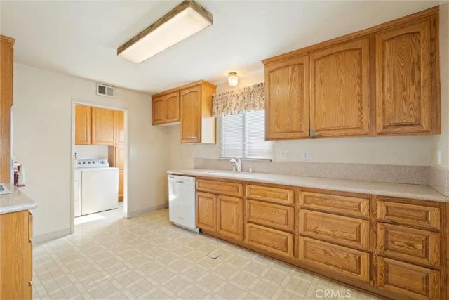 11554 168th, Artesia, CA 90701