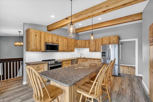 102 Kensington Lane, Waunakee, WI 53597