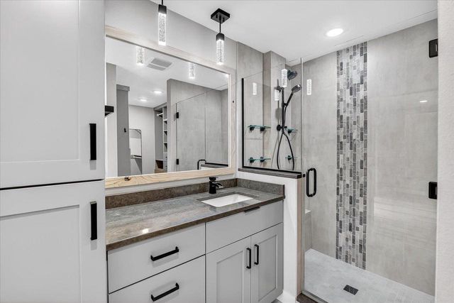 102 Kensington Lane, Waunakee, WI 53597