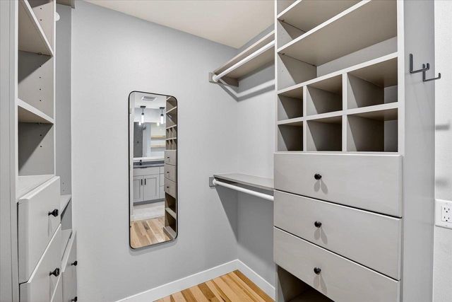 102 Kensington Lane, Waunakee, WI 53597