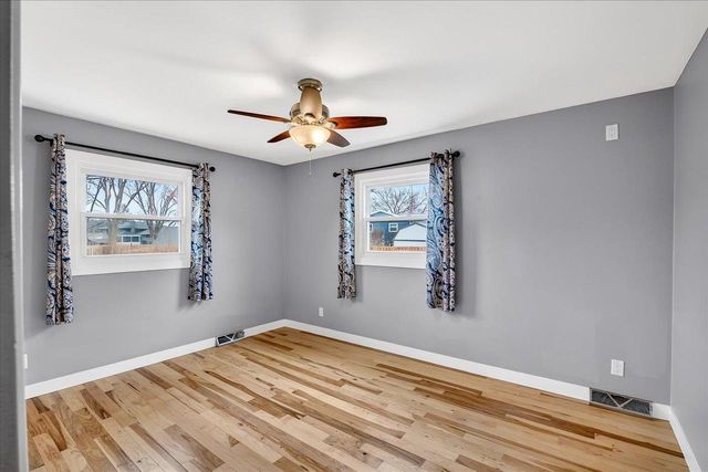 102 Kensington Lane, Waunakee, WI 53597