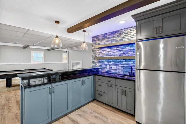 102 Kensington Lane, Waunakee, WI 53597