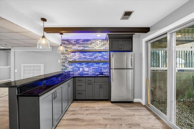 102 Kensington Lane, Waunakee, WI 53597