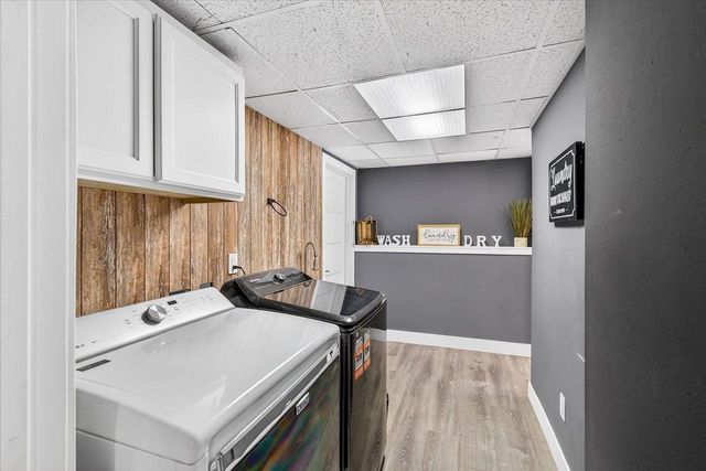 102 Kensington Lane, Waunakee, WI 53597