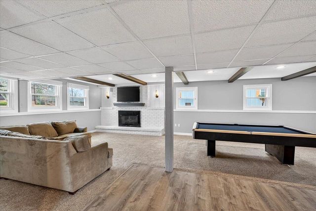 102 Kensington Lane, Waunakee, WI 53597