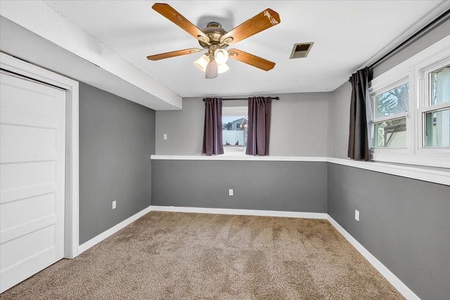 102 Kensington Lane, Waunakee, WI 53597