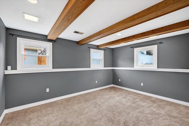 102 Kensington Lane, Waunakee, WI 53597