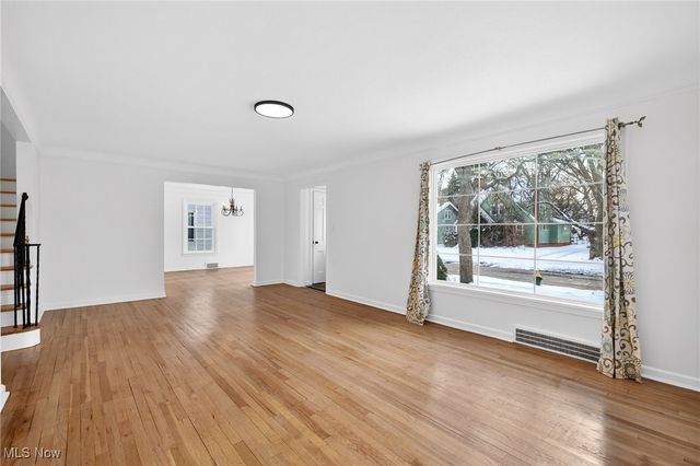 4389 Ardmore Road, South Euclid, OH 44121