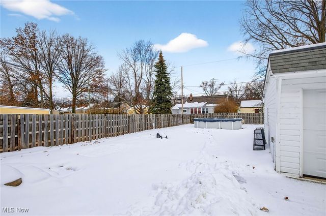 4389 Ardmore Road, South Euclid, OH 44121