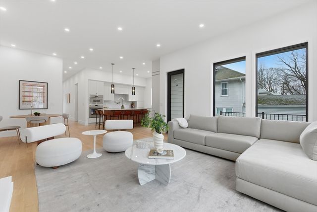 156 Langley Rd 156, Newton, MA 02459