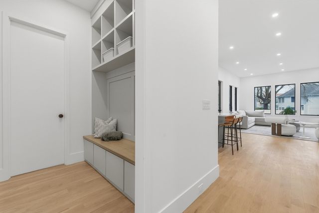 156 Langley Rd 156, Newton, MA 02459