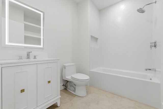 156 Langley Rd 156, Newton, MA 02459