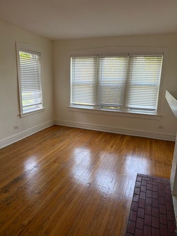 7741 S Yates Boulevard 3, Chicago, IL 60649
