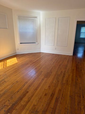 7741 S Yates Boulevard 3, Chicago, IL 60649