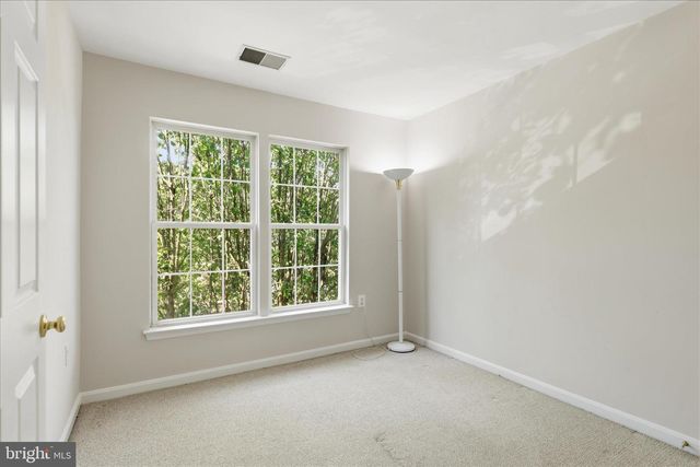 45618 GRAND CENTRAL SQ, Sterling, VA 20166