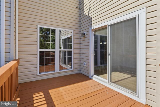 45618 GRAND CENTRAL SQ, Sterling, VA 20166