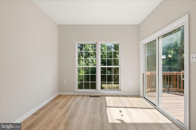 45618 GRAND CENTRAL SQ, Sterling, VA 20166