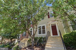 45618 GRAND CENTRAL SQ, Sterling, VA 20166
