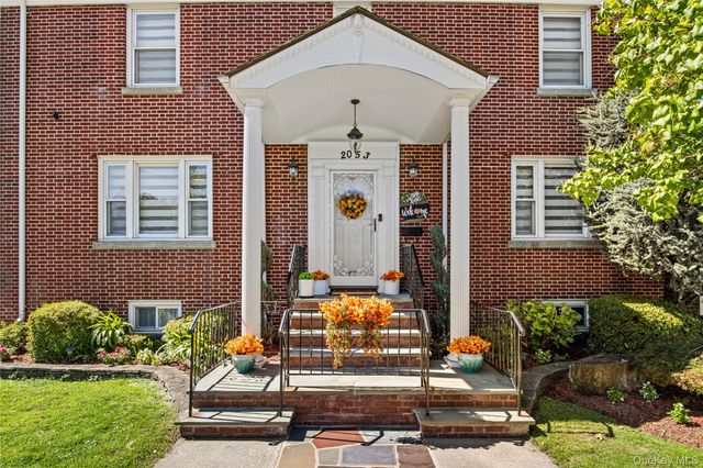 2053 Van Hoesen Avenue, Bronx, NY 10461