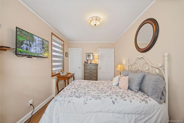 2053 Van Hoesen Avenue, Bronx, NY 10461