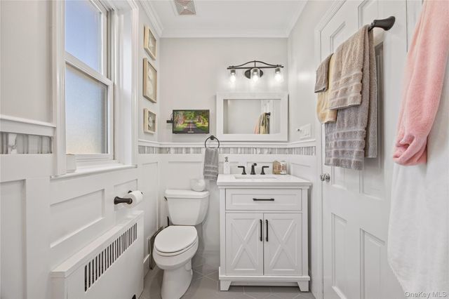 2053 Van Hoesen Avenue, Bronx, NY 10461