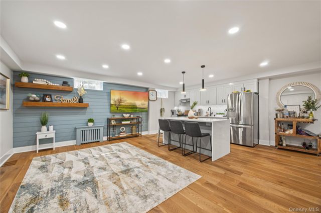 2053 Van Hoesen Avenue, Bronx, NY 10461