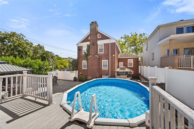 2053 Van Hoesen Avenue, Bronx, NY 10461