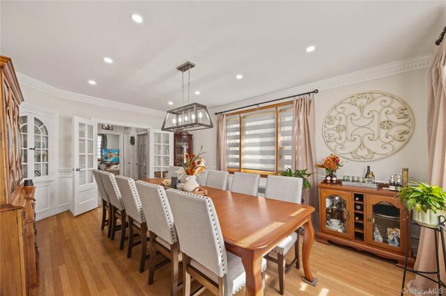 2053 Van Hoesen Avenue, Bronx, NY 10461