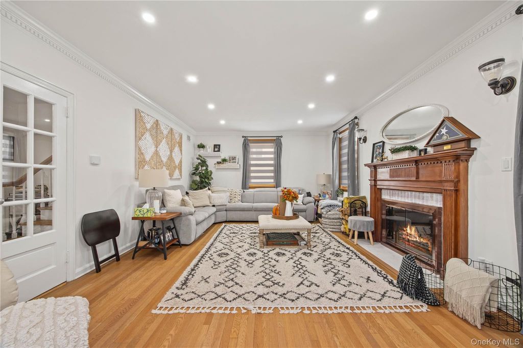 2053 Van Hoesen Avenue, Bronx, NY 10461 — photo 5