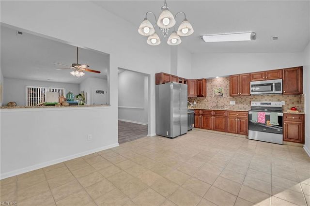 3340 Woodbaugh DR, Chesapeake, VA 23321