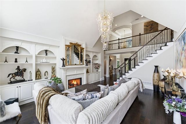 8360 Kenningston Way, Duluth, GA 30097