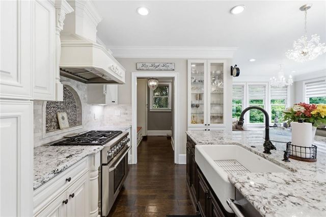 8360 Kenningston Way, Duluth, GA 30097