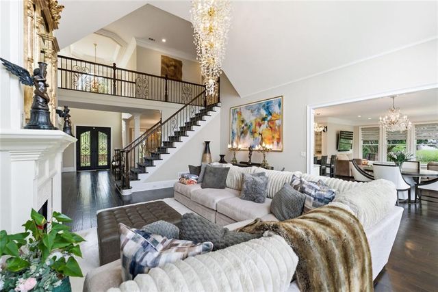 8360 Kenningston Way, Duluth, GA 30097