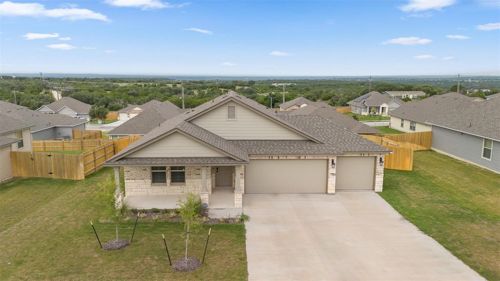 121 Ayla Marie DR, Copperas Cove, TX 76522