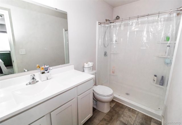 2884 Berkshire Street, Lapeer, MI 48446