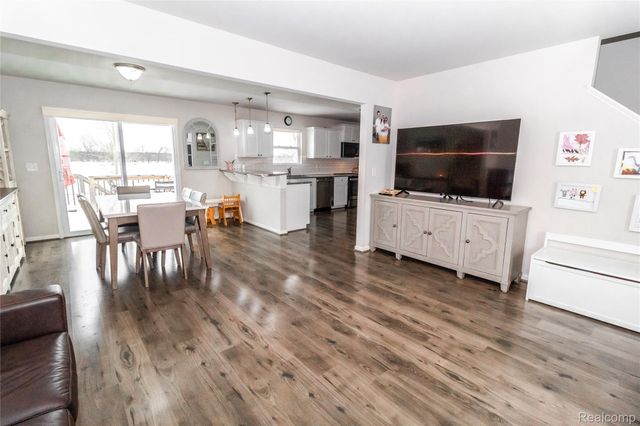 2884 Berkshire Street, Lapeer, MI 48446