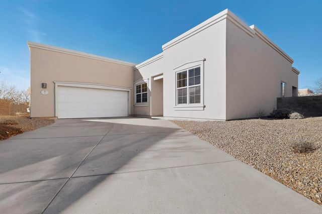 3 Hunters Pass, Santa Fe, NM 87508